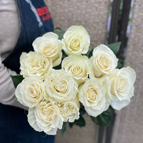 Букет живых цветов ЦВЕТЫ ДЛЯ ВАС Роза белая 11 шт